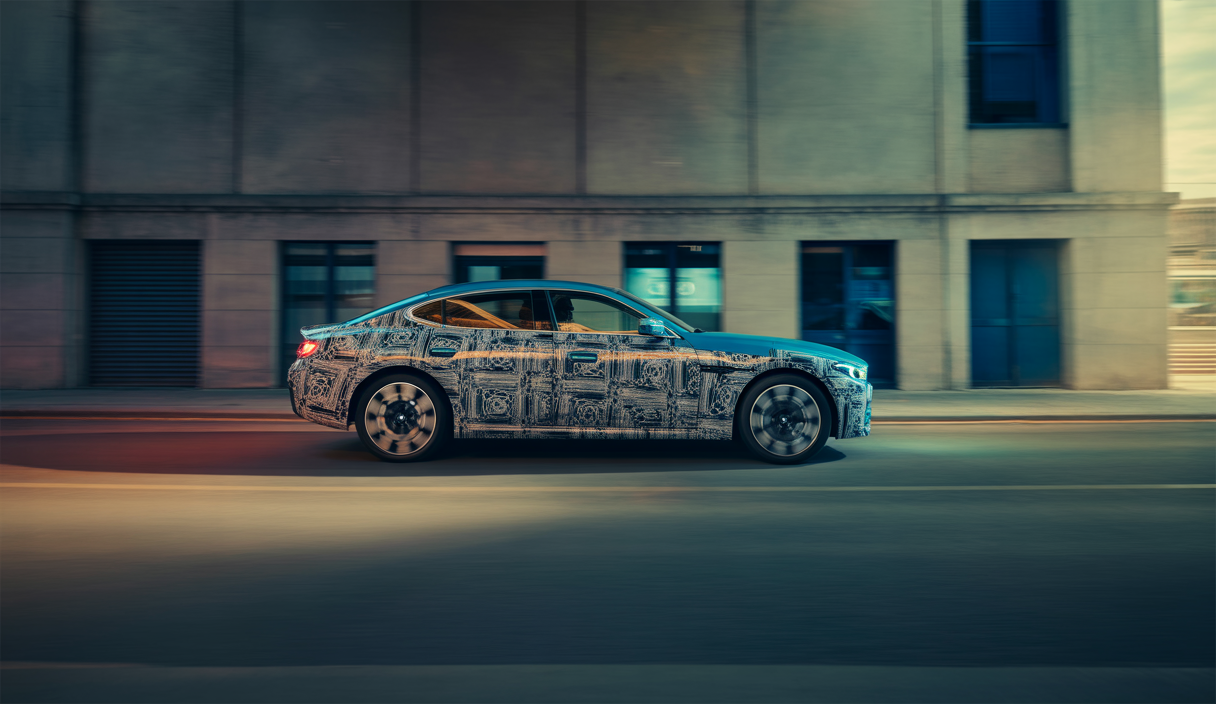 Vue dynamique de la BMW 216 Gran Coupé 2025
